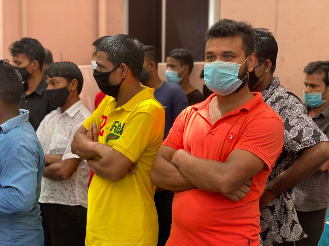 ރާއްޖޭގެ އާބާދީގެ 568،362 ގެ ތެރެއިން 182،696 އަކީ ބިދޭސީން