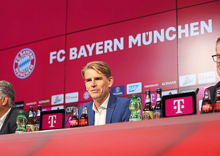 ބަޔާންގެ ޑައިރެކްޓަރު ކްރިސްޓޮފް ފްރެއުންޑް