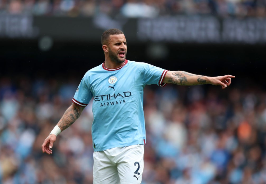 މެންޗެސްޓަރ ސިޓީ އަށް ކުޅެމުން އަންނަ އިންގްލެންޑުގެ ޑިފެންޑަރު ވޯކާ