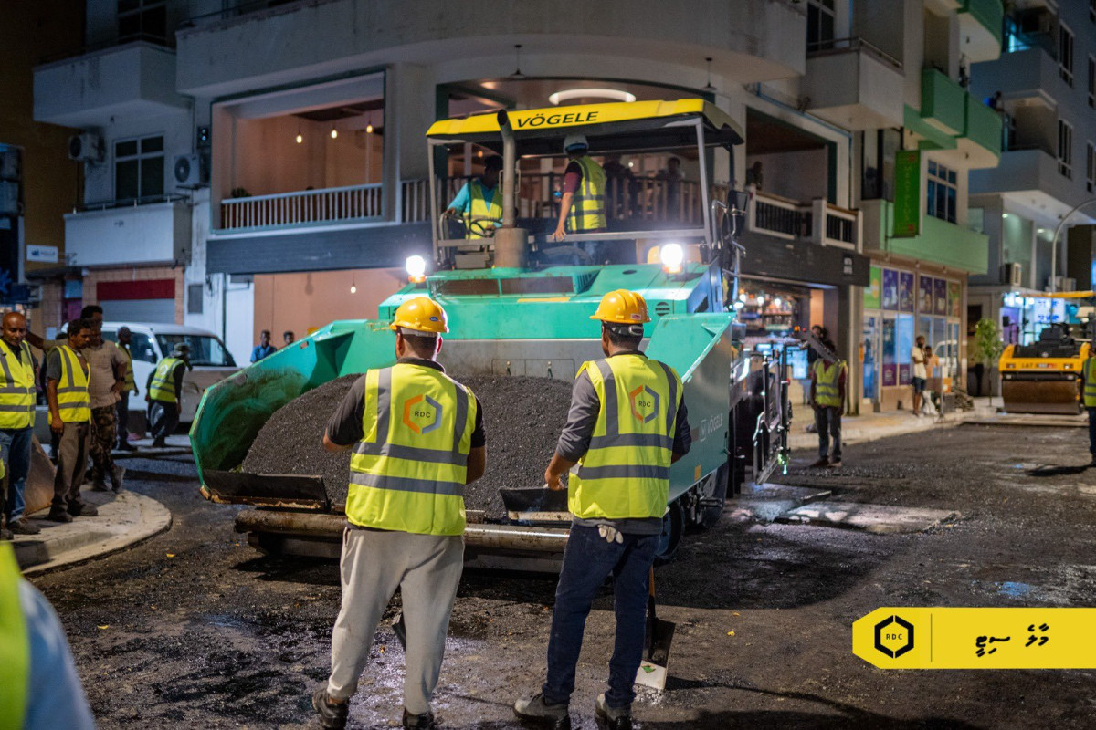 އަމީނީމަގު ސެގްމެންޓް 8 އަދި 9ގައި ތާރު އެޅުމުގެ މަސައްކަތުގެ ތެރެއިން