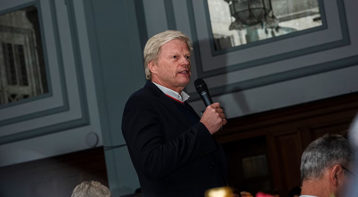 ބަޔާން މިއުނިކްގެ ސީއީއޯ އޮލިވާ ޚާން