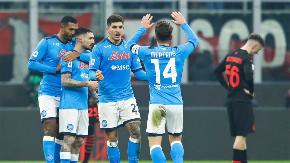 މިލާނާއި ނާޕޮލީ ބައްދަލުކުރި މެޗުގެ ތެރެއިން