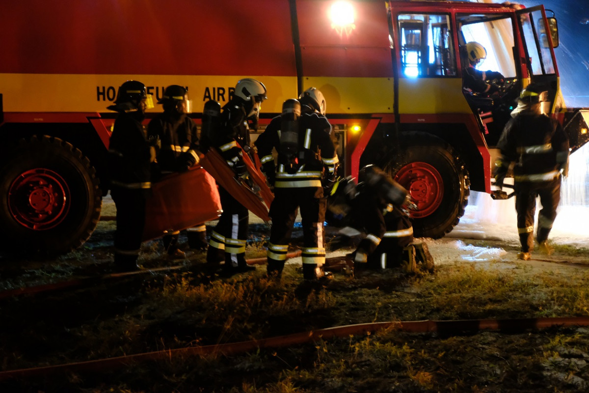 ފުރަތަމަ އޮޓޮމެޓިކް ފަޔަރ ސިމިއުލޭޓަރ ހިމެނޭގޮތަށް އޭވިއޭޝަން އެކަޑަމީގެ ފަޔަރމަނުން ހަރަކާތްތެރިވަނީ - ފޮޓޯ: ރީޖަނަލް އެއަރޕޯޓްސް