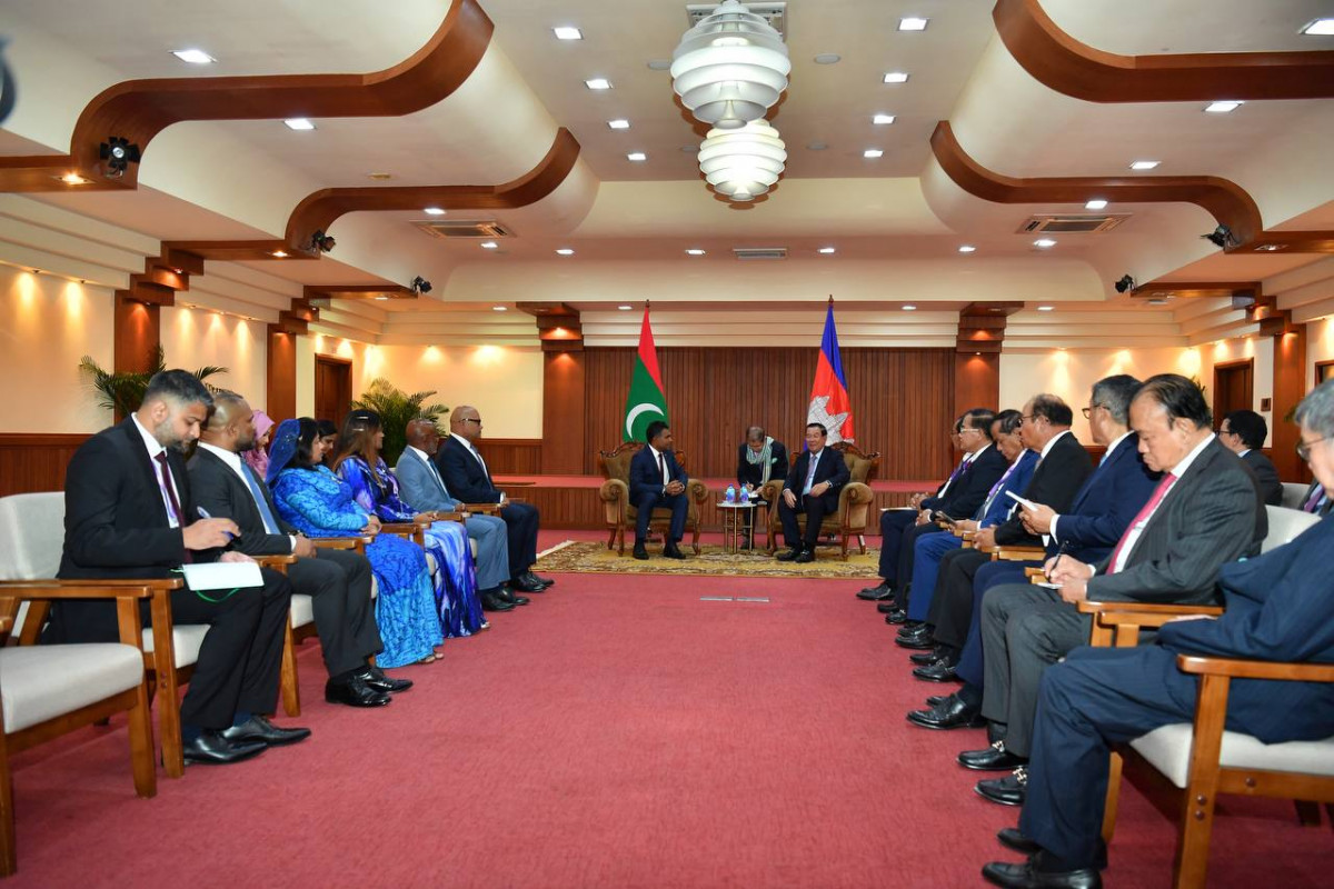 The Vice President pays a courtesy call on the Cambodian Prime Minister