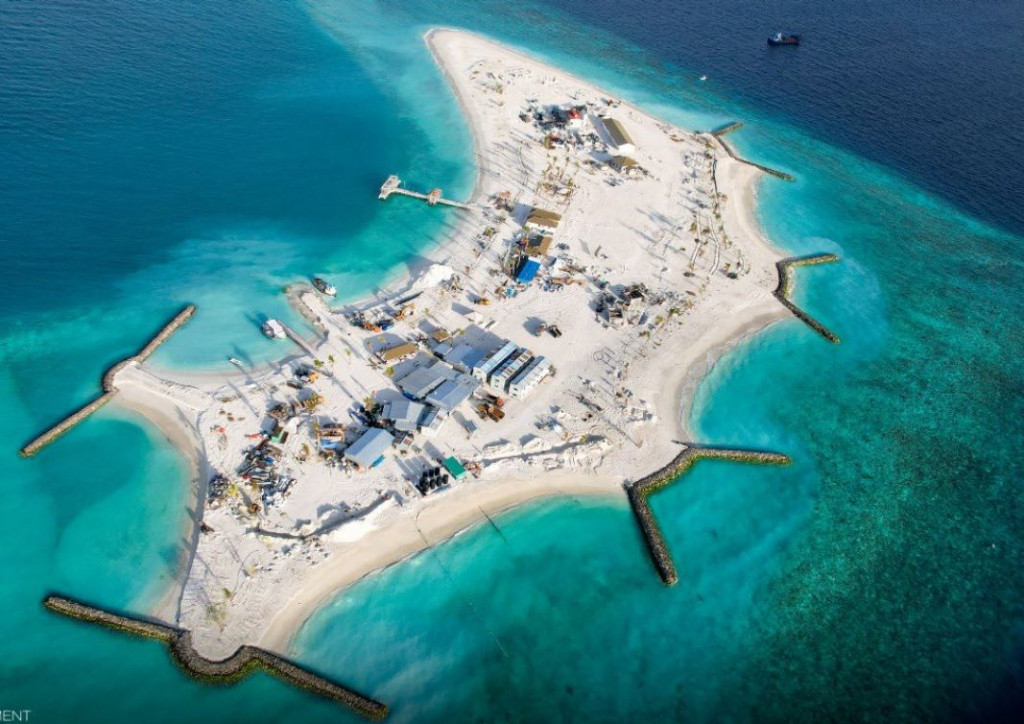 ޕިކްނިކް އައިލެންޑް ކުޑަގިރި