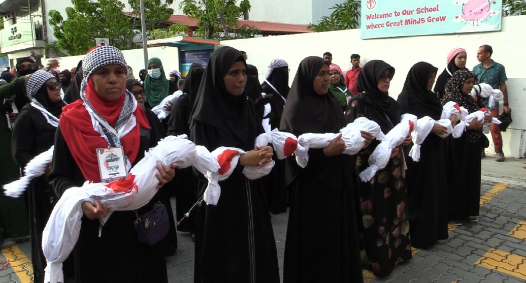 "ކަނބަލުންގެ ހިނގާލުން"