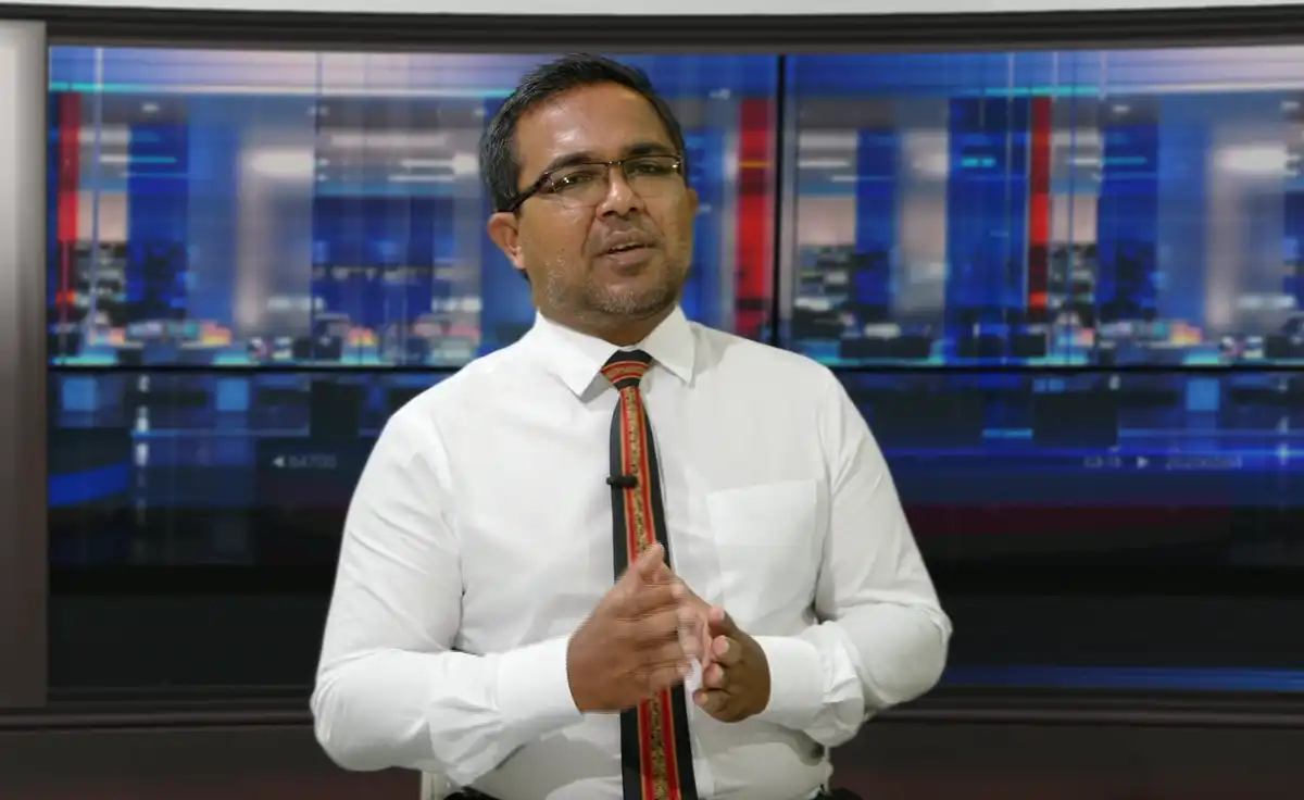 ކުރީގެ ޑެޕިއުޓީ މިނިސްޓަރ، އަދި އެމްޑީޕީގެ ގައުމީ މަޖިލިސް މެންބަރު މުހައްމަދު އިހުސާން.