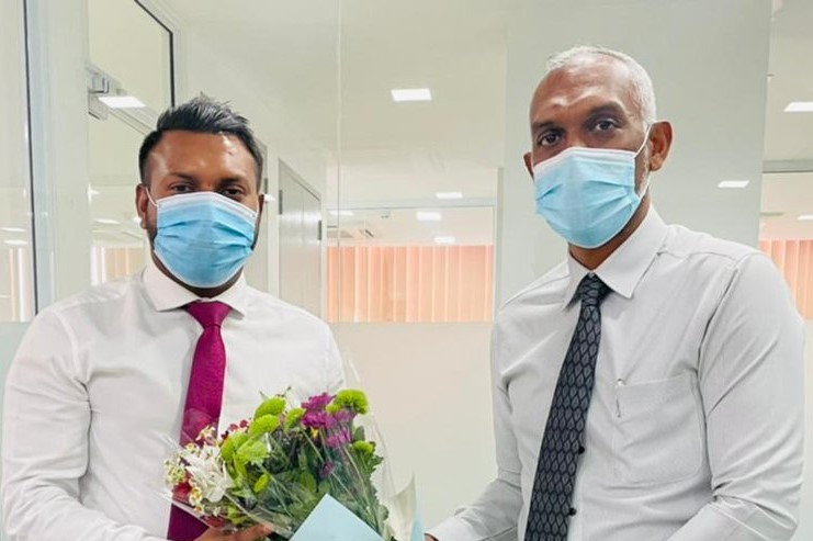 މާލޭގެ މޭޔަރ ޑރ. މުޙައްމަދު މުޢިއްޒާއެކު ޑެޕިއުޓީ މޭޔަރ އަޙުމަދު ނަރީޝް