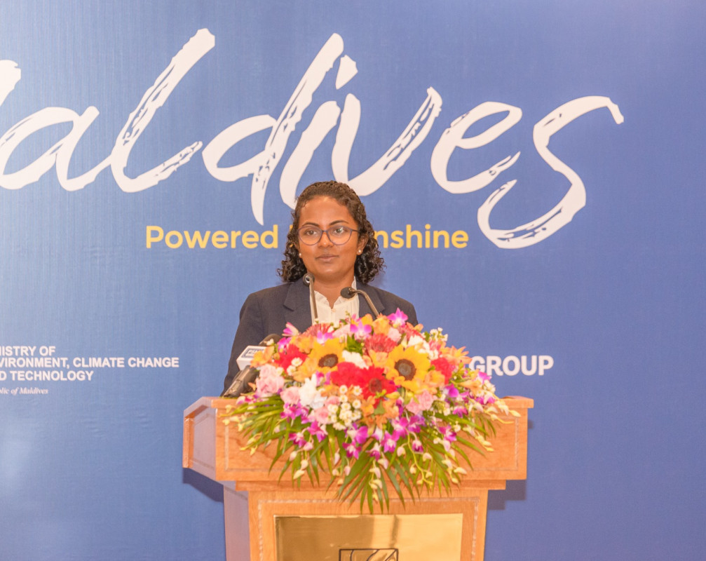 އިއާދަކުރަނިވި ހަކަތައިގެ އިންވެސްޓަރުންގެ ކޮންފަރެންސްގައި މިނިސްޓަރު، ޝައުނާ ވާހަކަފުޅުދައްކަވަނީ