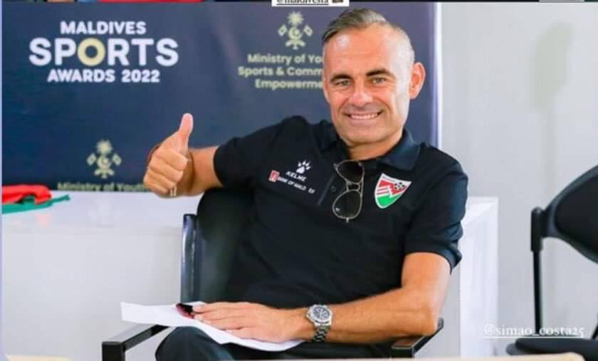 ޤައުމީ ޓީމުގެ ކުރީގެ އެސިސްޓެންޓު ކޯޗު ސިމާއޯ ކޮސްޓާ