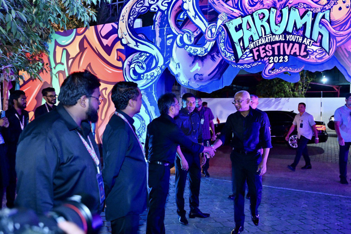 ފަރުމާ އިންޓަރނޭޝަނަލް ޔޫތު އާރޓް ފެސްޓިވަލަށް ރައީސް ވަޑައިގަތުން