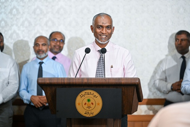 ރައީސް ޑރ. މުހައްމަދު މުއިއްޒު