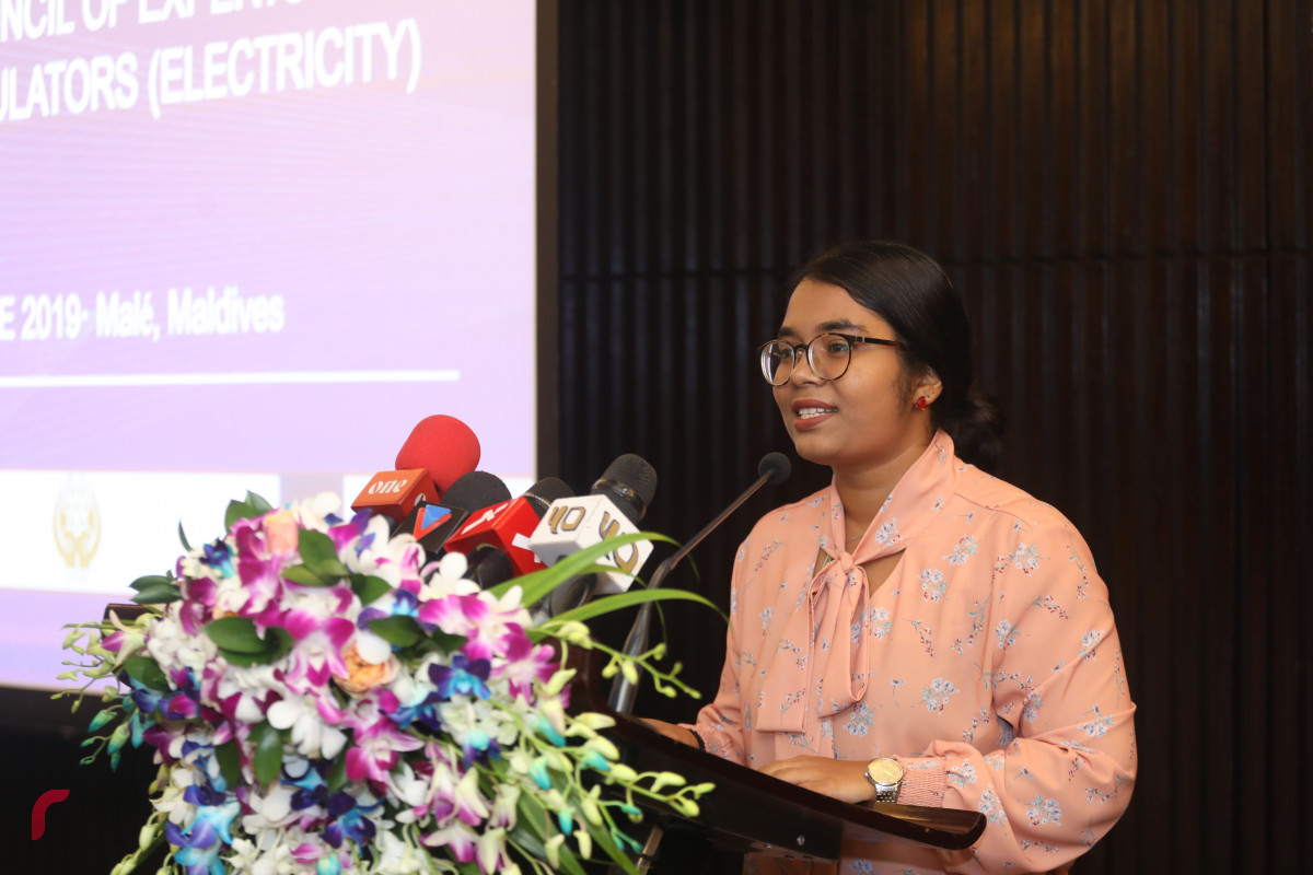 10 ޖޫން 2019 --ސާކް ކައުންސިލް އޮފް އެކްސްޕަރޓްސް އޮފް އެނާރޖީ ރެގިއުލޭޓަރސްގެ 4 ވަނަ ބައްދަލުވުން، މި ބައްދަލުވުން ޝަރަފްވެރި ކޮށްދެއްވީ އިކޮނޮމިކް މިނިސްޓަރ ފައްޔާޒް އިސްމާއިލް-- ފޮޓޯ: ޝުއައިބް މުހައްމަދު