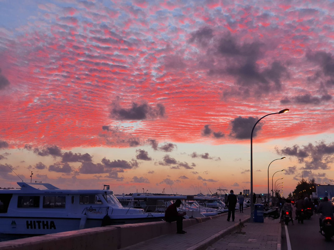 އިރު އޮއްސުނު ވަގުތު އުޑުމަތި