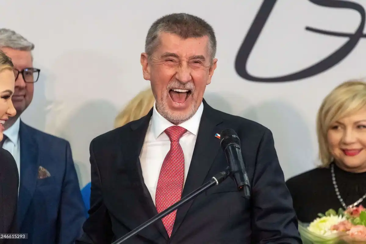 ޗެކް ރިޕަބްލިކްގެ ޕްރާގްގައި ބޭއްވި ނޫސްވެރިންގެ ބައްދަލުވުމެއްގައި ޗެކްގެ ބޮޑުވަޒީރު އަންދްރޭ ބާބިޝް ބައިވެރިވެވަޑައިގަންނަވަނީ - ޖެނުއަރީ 28، 2023.