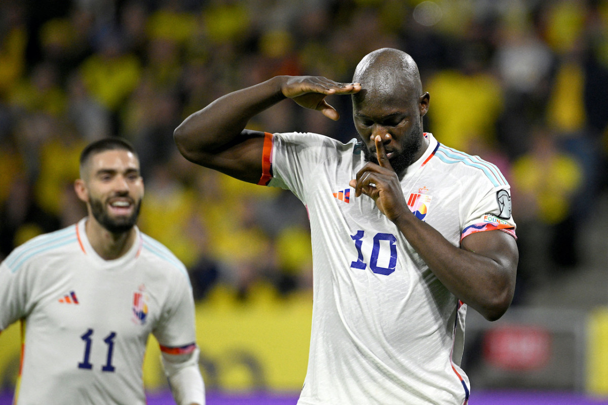 ލުކަކޫ ފުރަތަމަ ލަނޑު ޖެހުމަށްފަހު