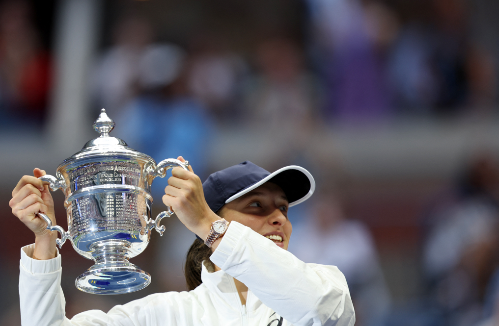 ޔޫއެސް އޯޕަން ކާމިޔާބުކުރި ސްވިއަޓެކް