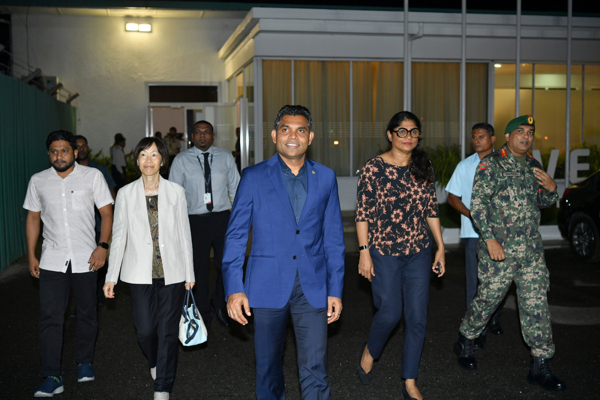 ޖަޕާނަށް ކުރައްވާ ރަސްމީ ދަތުރުފުޅެއްގައި ރައީސުލްޖުމްހޫރިއްޔާގެ ދެކަނބަލުން ފުރާވަޑައިގަތުން -  ވޭތުވެދިޔަ މާޒީގައި ޖަޕާނުން ރާއްޖެއަށް ވަނީ ގިނަގުނަ އެހީތައް ފޯރުކޮށްދީފަ -- ފޮޓޯ: ރައީސް އޮފީސް