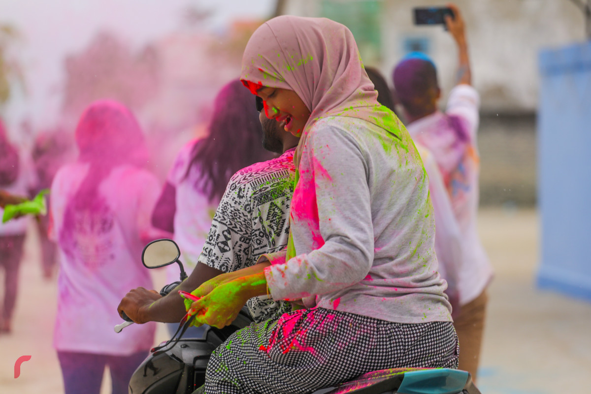 13 އޮގަސްޓް 2019 | ހއ. ހޯރަފުށި -- ޢީދު ފާހަގަކުރުމުގެ ގޮތުން "ހާއުފާ ކަލާރ ރަން" ގެ ނަމުގައި ހޯރަފުށީގައި ކުރިޔަށް ގެންދެވުން ދުވުމުގެ ތެރެއިން -- ފޮޓޯ: ޝުއައިބް މުހައްމަދު