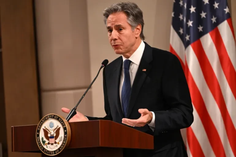 އެންތަނީ ބްލިންކަން - ޑިސެމްބަރު 14 ވަނަ ދުވަހު އުރުދުންގައި އޮތް ބައްދަލުވުމުގައި ވާހަކަފުޅު ދައްކަވަނީ