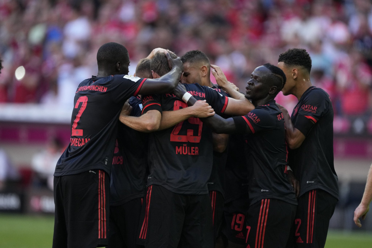 ބަޔާނުން ކުޅުނު މެޗުގެ ތެރެއިން