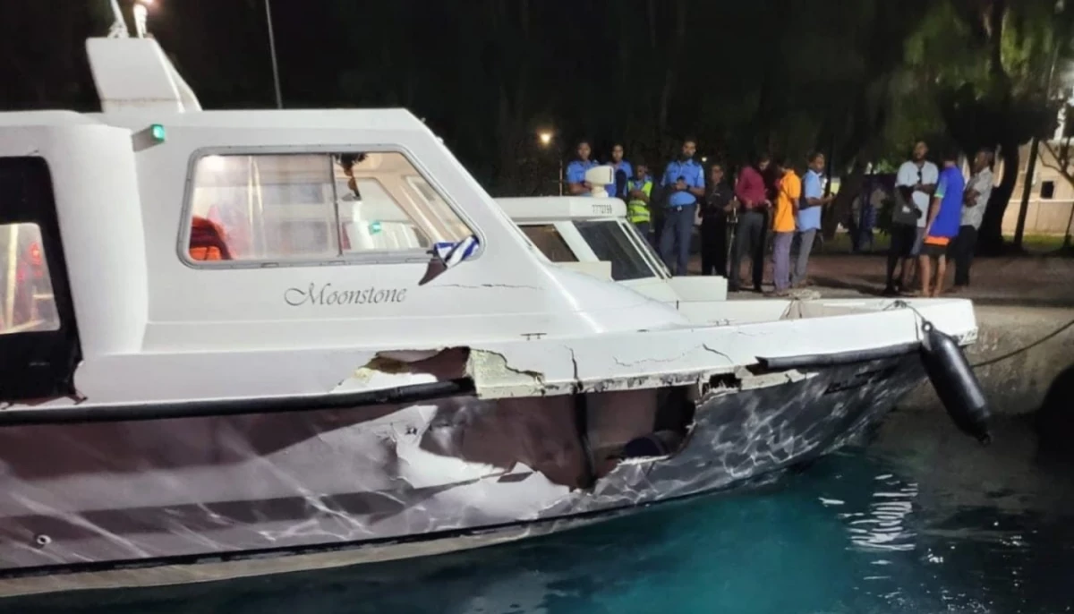 ދެ ލޯންޗު ޖެހި އެކްސިޑެންޓްވުން