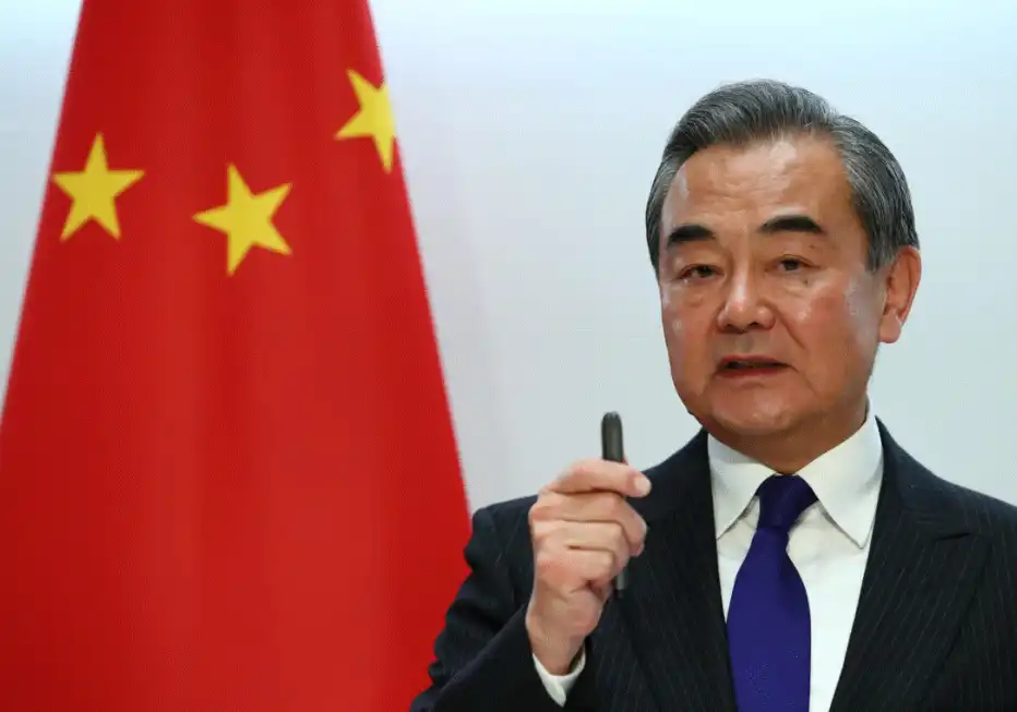 ޗައިނާގެ ޚާރިޖީ ވަޒީރު ވަންގް ޔީ.