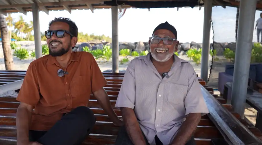 A concerned resident of HDh. Hanimaadhoo stated that the entire community has expressed deep concern regarding the current situation of the island.