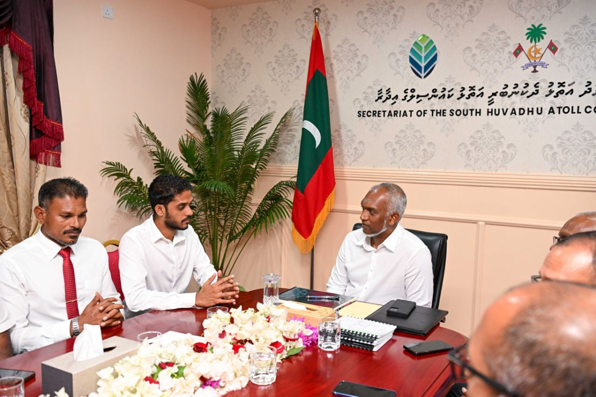 The president met members of South Huvadhu Atoll Council and WDC on Tuesday
