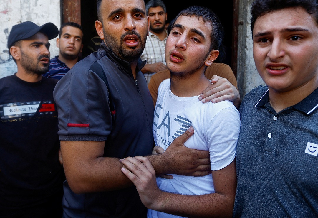 ފަލަސްތީން-އިސްރާއިލް ހަނގުރާމައިގައި ޝަހީދު ހަމާސް އޮފިޝަލެއްގެ ޖަނާޒާގެ ތެރެއިން - ފޮޓޯ: ރޮއިޓަރސް