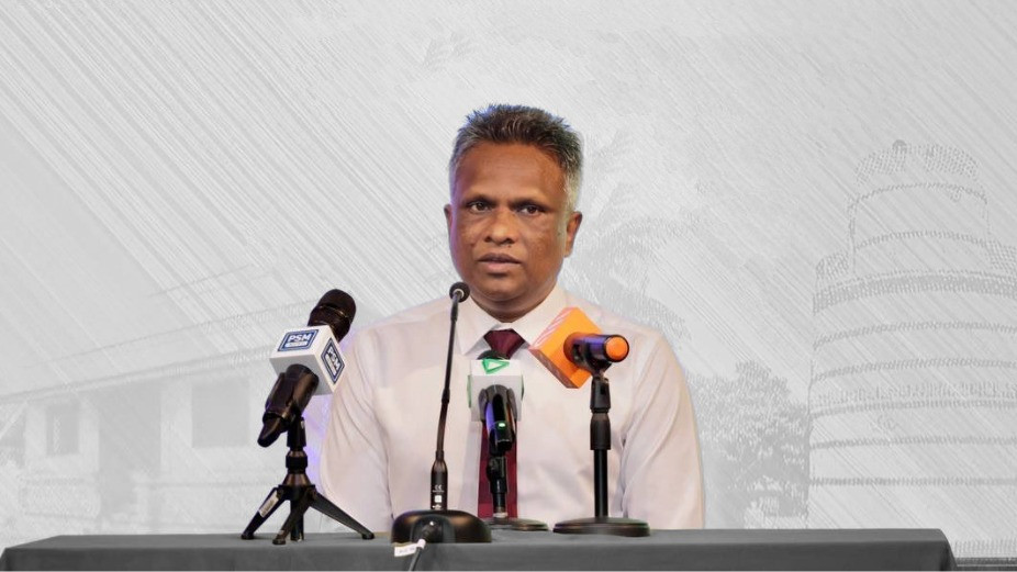 މާލެ ސިޓީ މޭޔަރ އާދަމް އާޒިމް