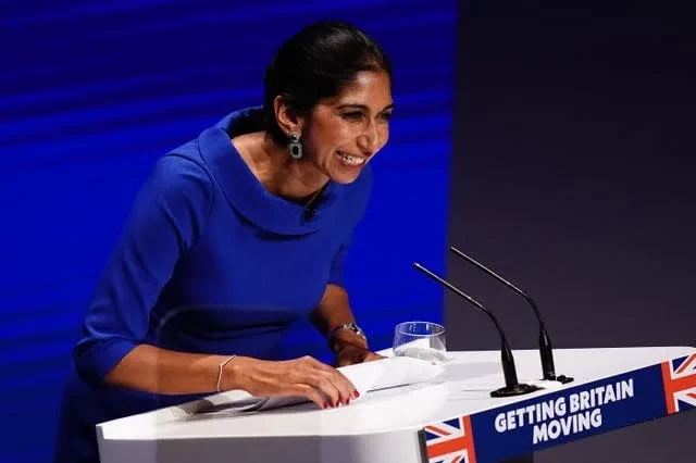 އިނގިރޭސިވިލާތުގެ ހޯމް ސެކްރެޓްރީ