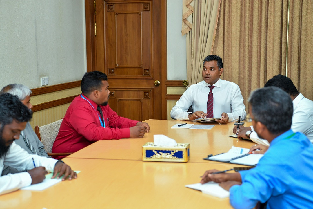 Vice President Faisal Naseem met with the Island Council members of Nolhivaranfaru Island in the Haa Dhaalu Atoll