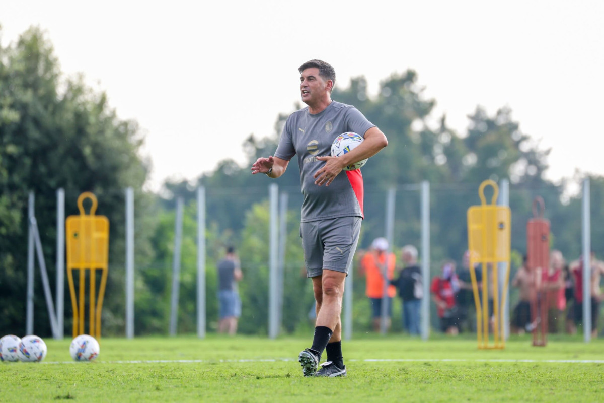 އޭސީ މިލާންގެ ކޯޗު ޕައުލޯ ފޮންސެކާ