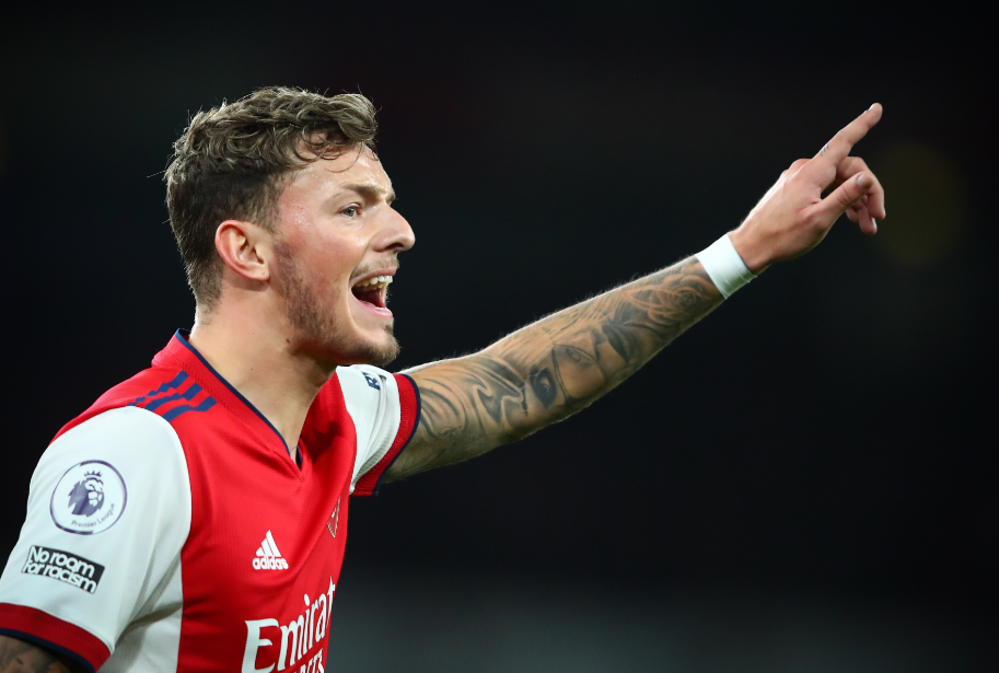 އާސެނަލަށް ކުޅެމުން އަންނަ ބެން ވައިޓް