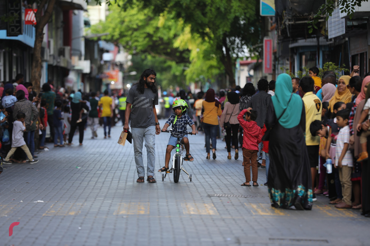 27 ޖުލައި 2019 --ކުޑަ ކުންޖަކު ބައިސްކަލުގައި މަޖީދީ މަގުން ދުއްވާފައި-- ފޮޓޯ: ޝުއައިބް މުހައްމަދު