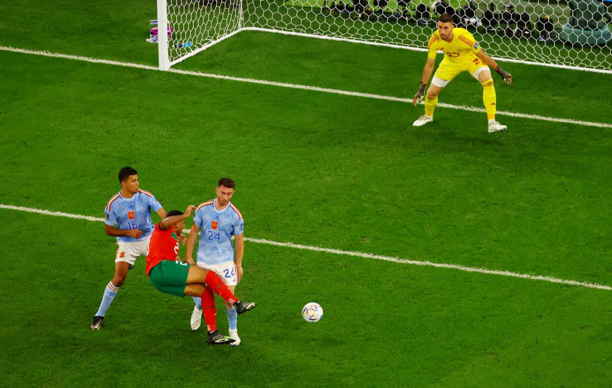 މޮރޮކޯ އަދި ސްޕެއިން ކުޅުނު މެޗުގެ ތެރެއިން - ފޮޓޯ: ރޮއިޓާސް