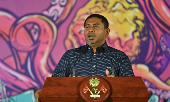 ފަރުމާ އިންޓަރނޭޝަނަލް އާރޓް ފެސްޓިވަލުގައި މިނިސްޓަރު މަހްލޫފް ވާހަކަފުޅުދައްކަވަނީ