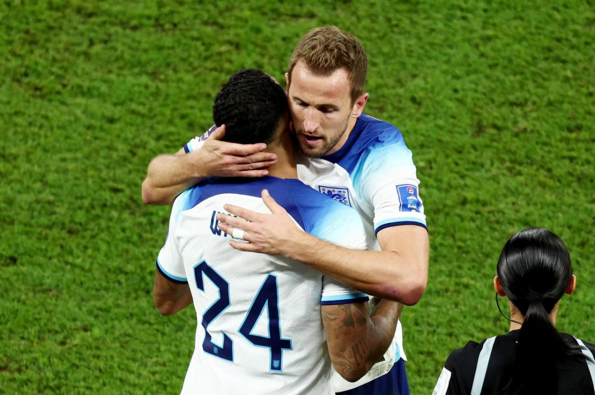 ވޭލްސް އަދި އިންގްލެންޑް ކުޅުނު މެޗުގެ ތެރެއިން - ފޮޓޯ: ރޮއިޓާސް