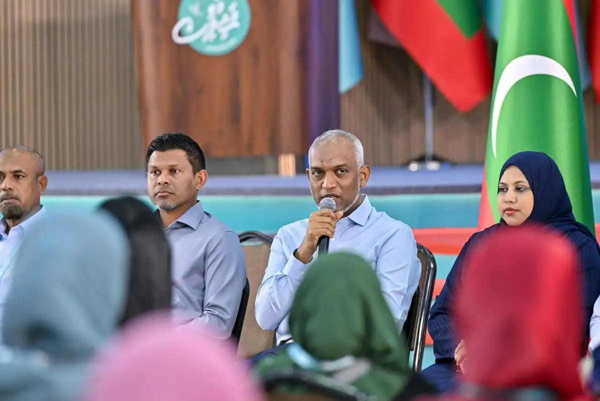 ޕީއެންސީ ކޮންގްރެސްގައި ބައިވެރިވި އަންހެނުންގެ ކޮމިޓީތަކުގެ ރައީސާއިން ބައްދަލުކުރައްވާ ރައީސް މުއިއްޒު ވާހަކަފުޅު ދައްކަވަނީ