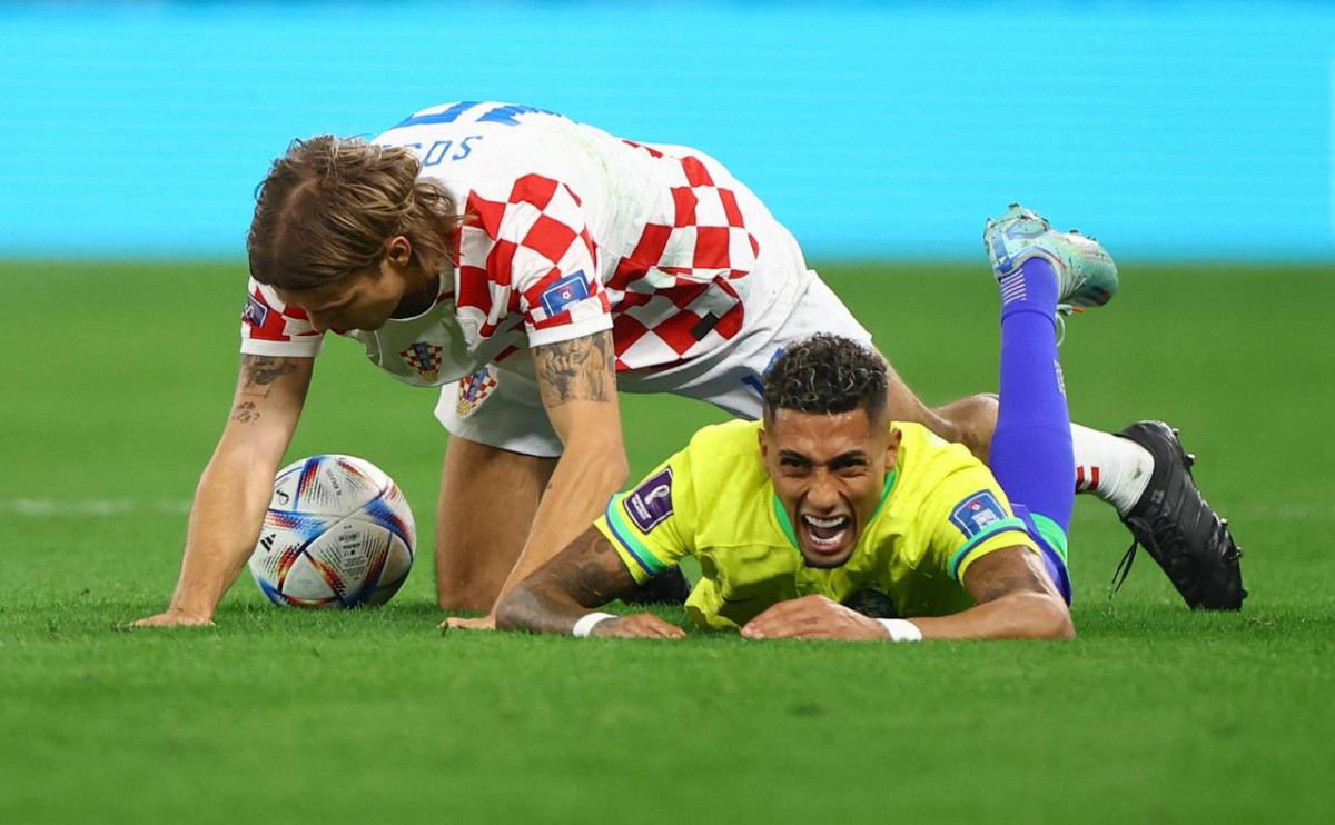 ބްރެޒިލް އަދި ކްރޮއޭޝިއާ ކުޅުނު މެޗުގެ ތެރެއިން - ފޮޓޯ: ރޮއިޓާސް