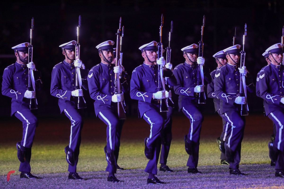 26 ޖުލައި 2019 --މިނިވަން ދުވަހުގެ ރަސްމީ ޕެރޭޑުގެ ހަރަކާތްތައް، ގަލޮޅު ދަނޑުގައި ބޭއްވި ޕެރޭޑް ޝަރަފްވެރި ކޮށްދެއްވީ ރައީސުލް ޖުމްހޫރިއްޔާ އިބްރާހިމް މުހައްމަދު ސޯލިހް-- ފޮޓޯ: ޝުއައިބް މުހައްމަދު