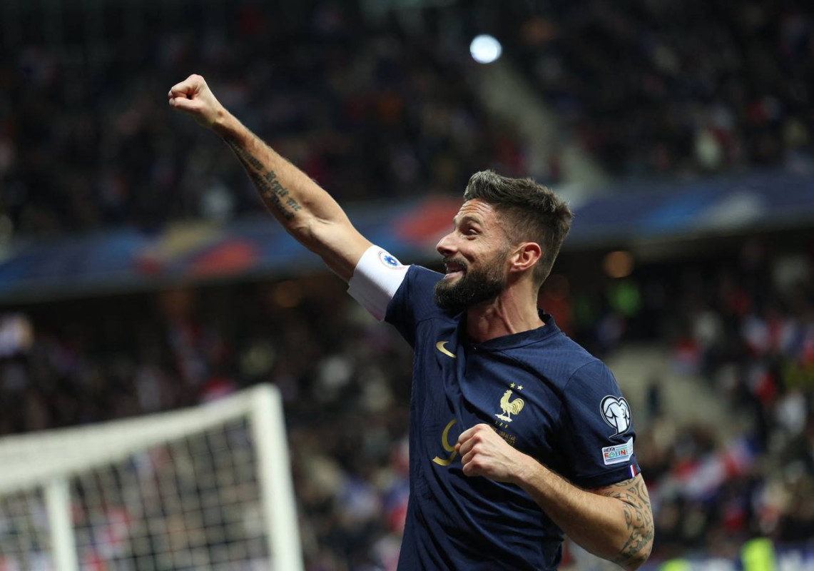 އޭސީ މިލާނަށް ކުޅެމުން އަންނަ ފްރާންސްގެ ޖިރޫޑް