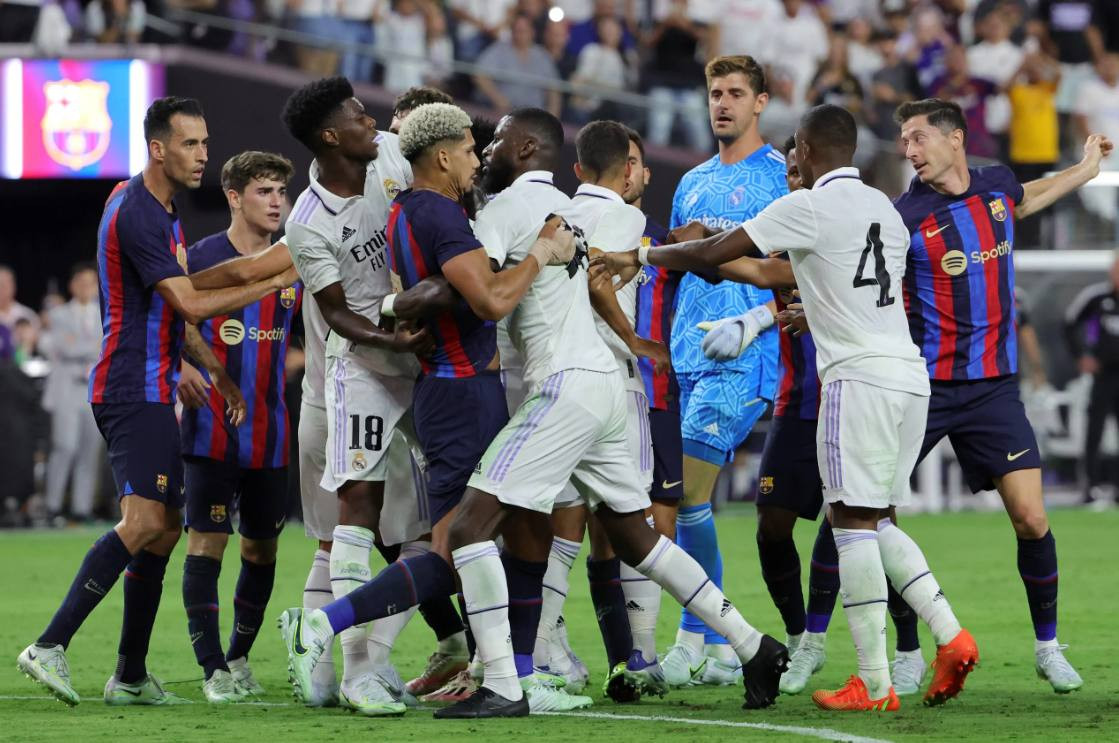 ބާސެލޯނާ އާއި ރެއާލް ކުޅުނު މެޗެއްގެ ތެރެއިން