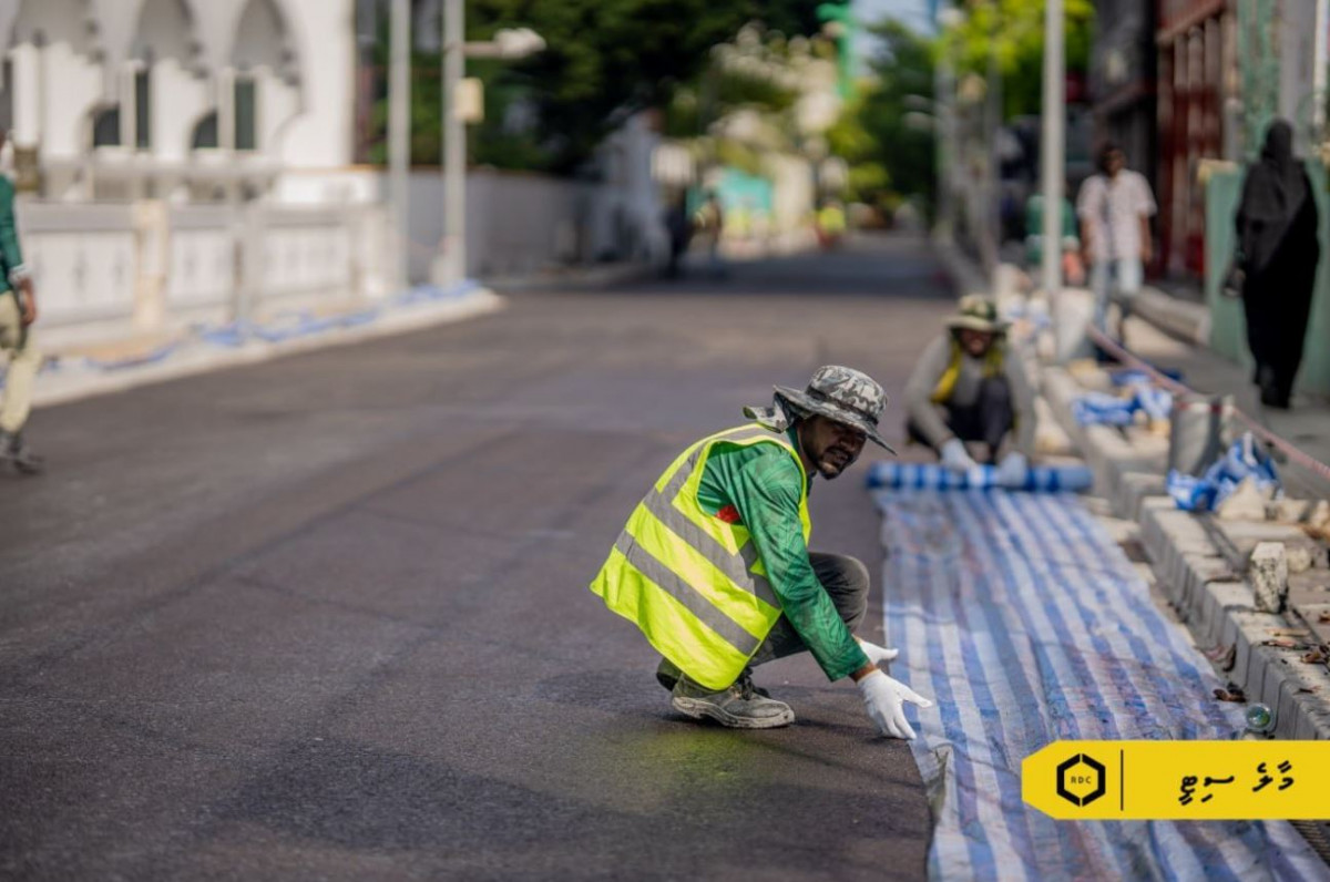 އަމީނީ މަގުގެ 6 އަދި 7 ވަނަ ސެގްމެންޓުގައި ތާރުއަޅާފައި