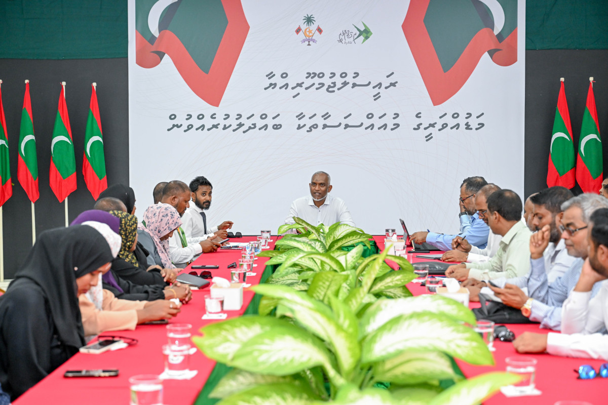 2025 ޖެނުއަރީ 22 - ރައީސް މުޢިއްޒު، މަޑުއްވަރީ ކައުންސިލާއި މުއައްސަސާތަކުގެ އިސްވެރިންނާ ބައްދަލުކުރައްވަނީ