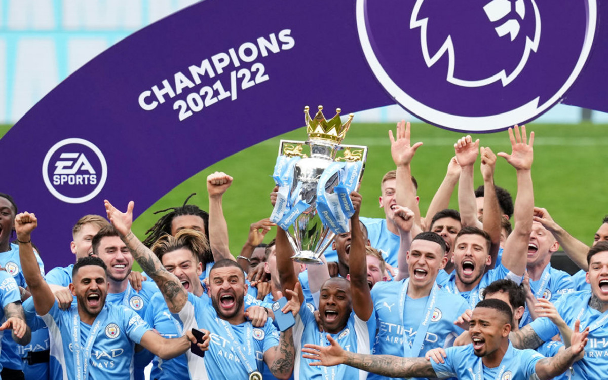 ޗެމްޕިއަން ތަށްޓާއެކު ސިޓީގެ ކުޅުންތެރިން: ފޮޓޯ-ޕްރިމިއަރ ލީގު