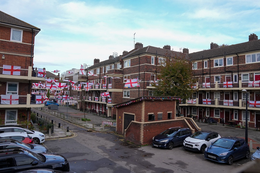 ދުނިޔޭގެ އެކި ކަންކޮޅުތަކުގައި ވޯލްޑް ކަޕްގެ ފޯރި ދަނީ ފެންނަމުން - ފޮޓޯ: ރޮއިޓަރސް