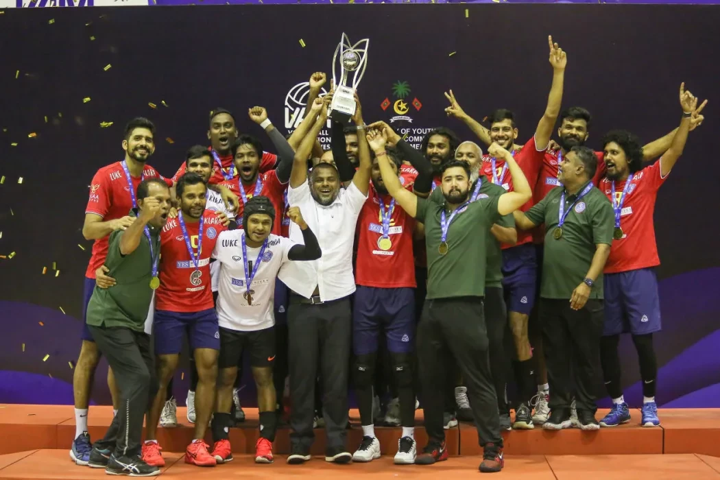 ޗެމްޕިއަން ސިޓީ އުފާ ފާޅުކުރަނީ