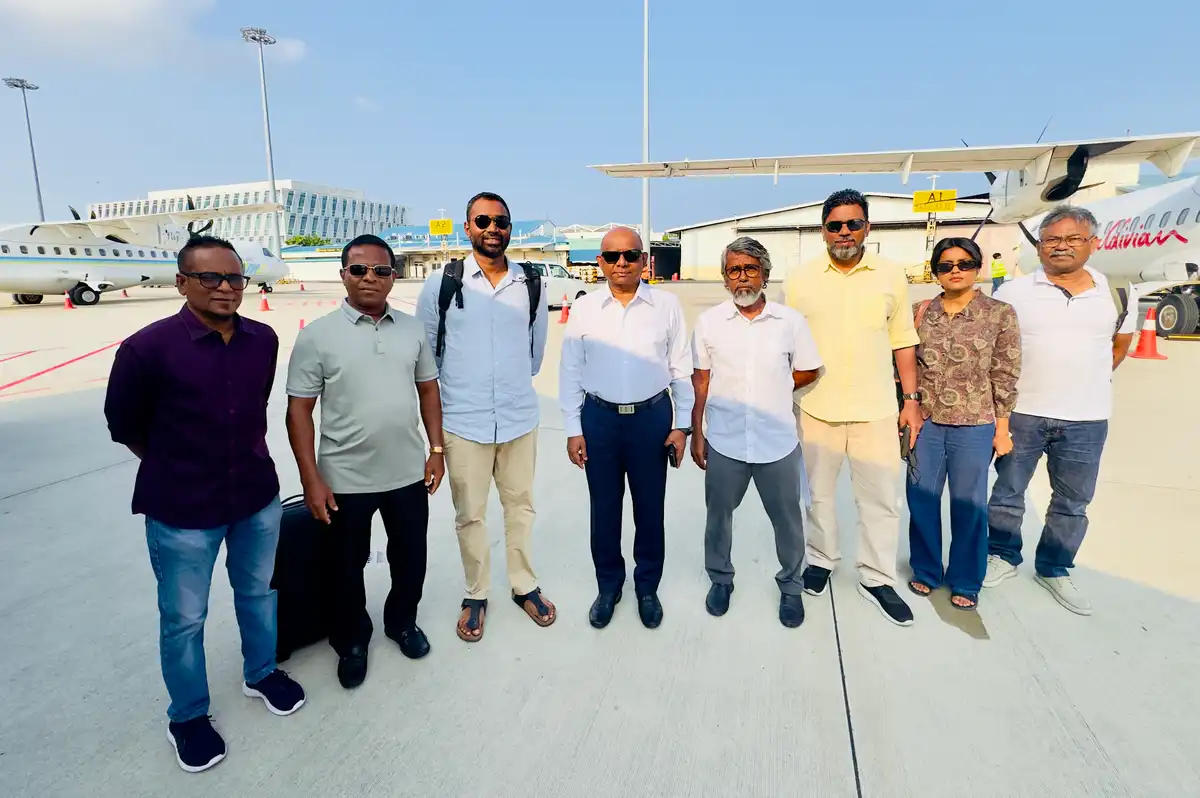 The President of the MDP, Abdulla Shahid, was joined by Member of Parliament Meekail Ahmed Naseem, Vaikaradhoo MP Hussain Ziyad, and several general members of the party. | RaajjeMV